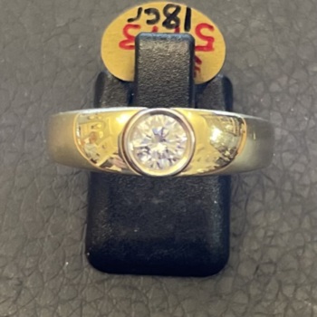 18ct yellow gold gents diamond 0.50ct ring.